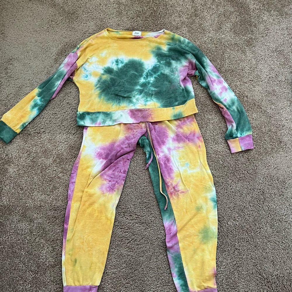 Jumpsuit, brand jenni size small for top and bottoms